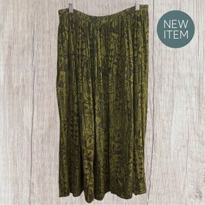 Vintage Eddie Bauer medium Olive Green Patterned Women's maxi Skirt